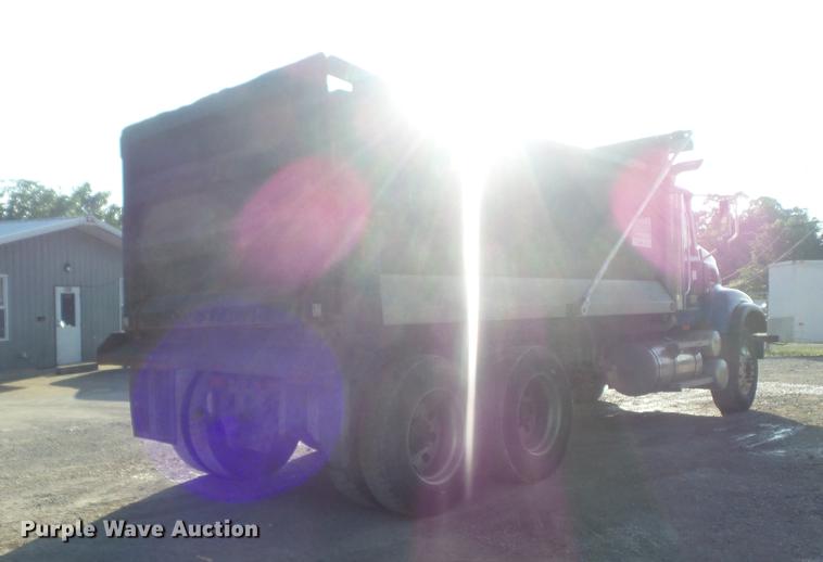 image for item DC7251 2007 Mack CV713 dump truck