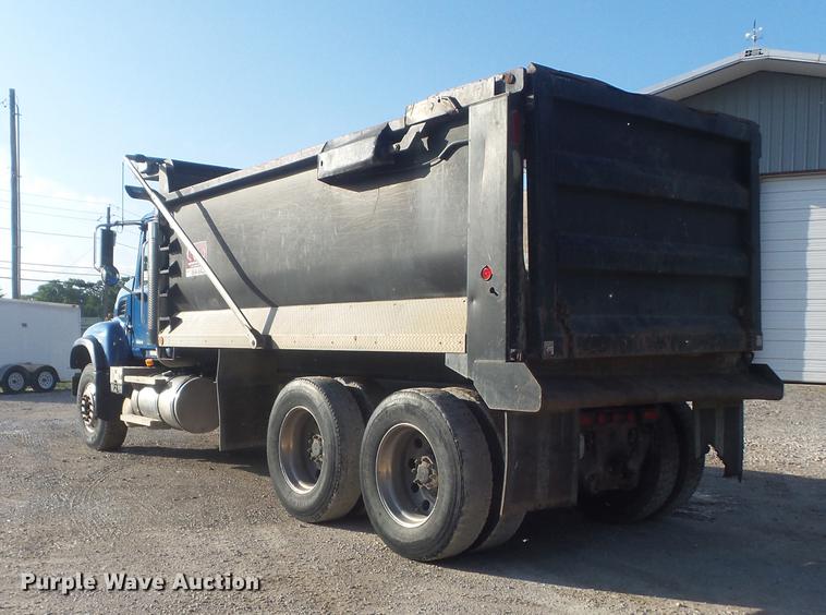image for item DC7251 2007 Mack CV713 dump truck