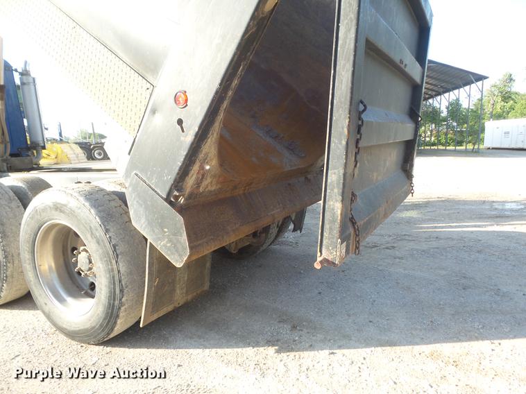 image for item DC7251 2007 Mack CV713 dump truck