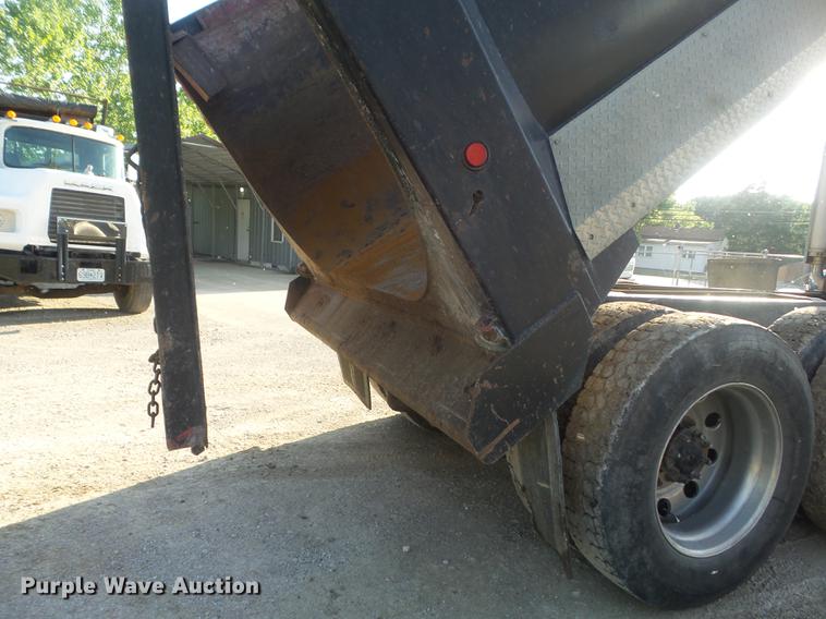 image for item DC7251 2007 Mack CV713 dump truck