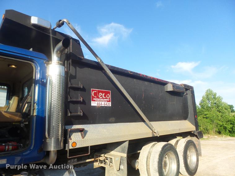 image for item DC7251 2007 Mack CV713 dump truck