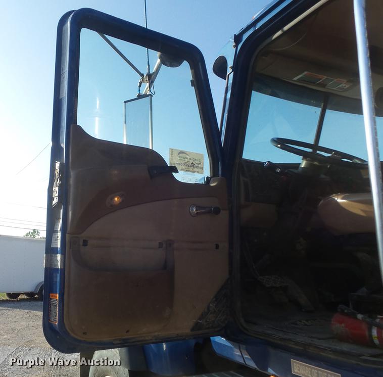 image for item DC7251 2007 Mack CV713 dump truck