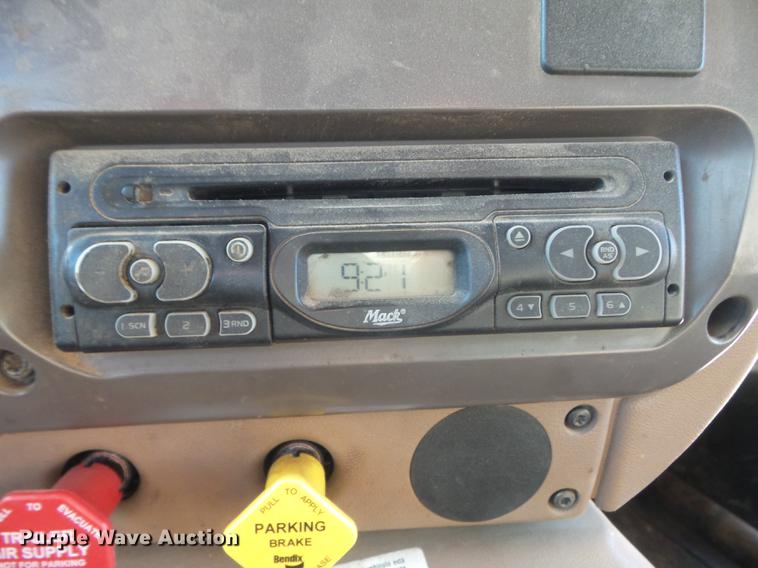 image for item DC7251 2007 Mack CV713 dump truck