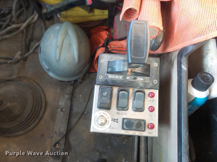 image for item DC7251 2007 Mack CV713 dump truck