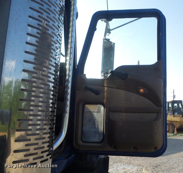 image for item DC7251 2007 Mack CV713 dump truck