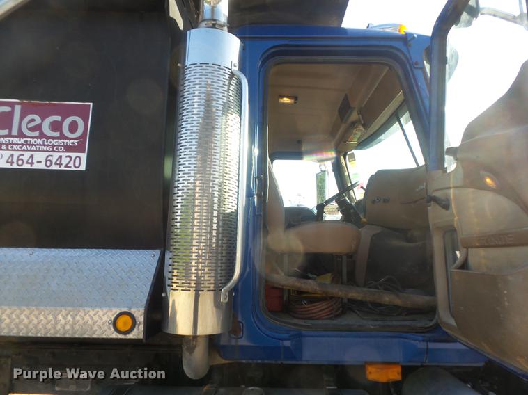 image for item DC7251 2007 Mack CV713 dump truck