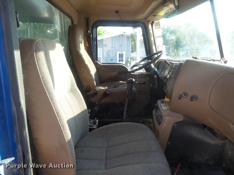 image for item DC7251 2007 Mack CV713 dump truck