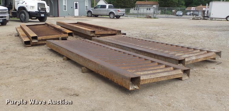 image for item DC7252 (3) sets of tire cleaning grates