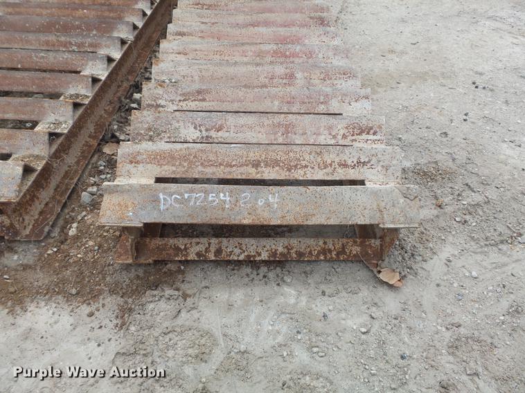 image for item DC7254 (2) sets of tire cleaning grates