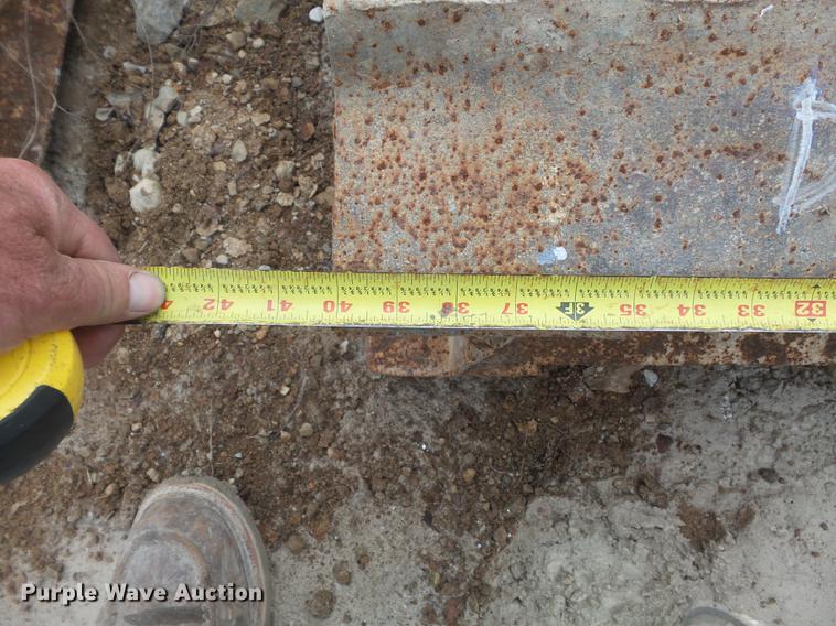 image for item DC7254 (2) sets of tire cleaning grates