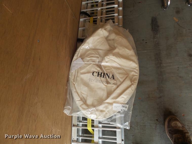 image for item DC7256 1995 Wells Cargo CW121-102 enclosed cargo trailer