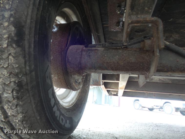 image for item DC7256 1995 Wells Cargo CW121-102 enclosed cargo trailer