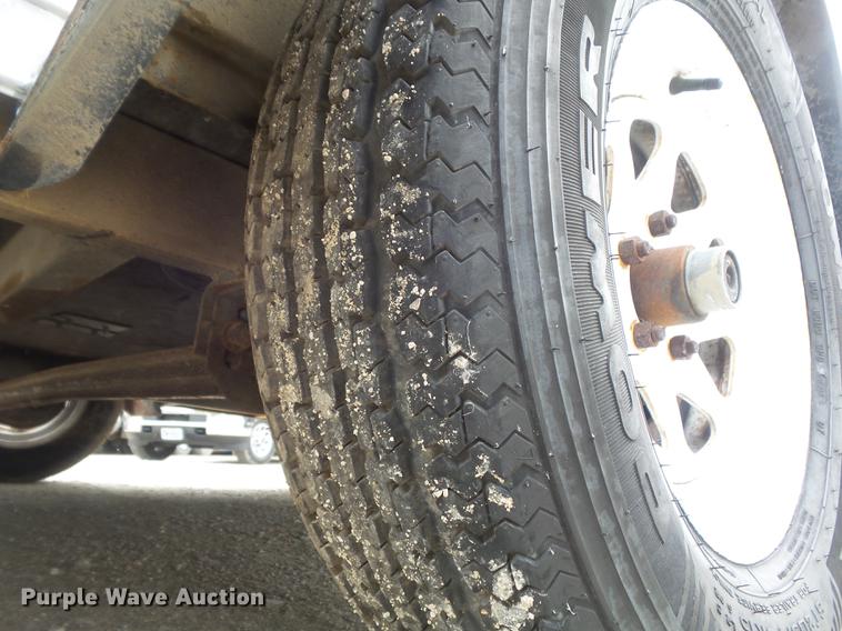 image for item DC7256 1995 Wells Cargo CW121-102 enclosed cargo trailer