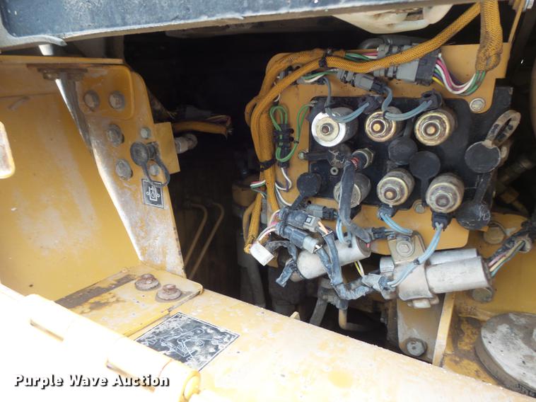 image for item DC7259 2001 Caterpillar 963C track loader