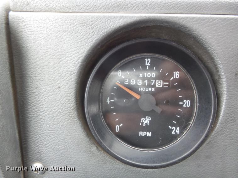 image for item DC7269 1999 Mack DM690S hooklift truck