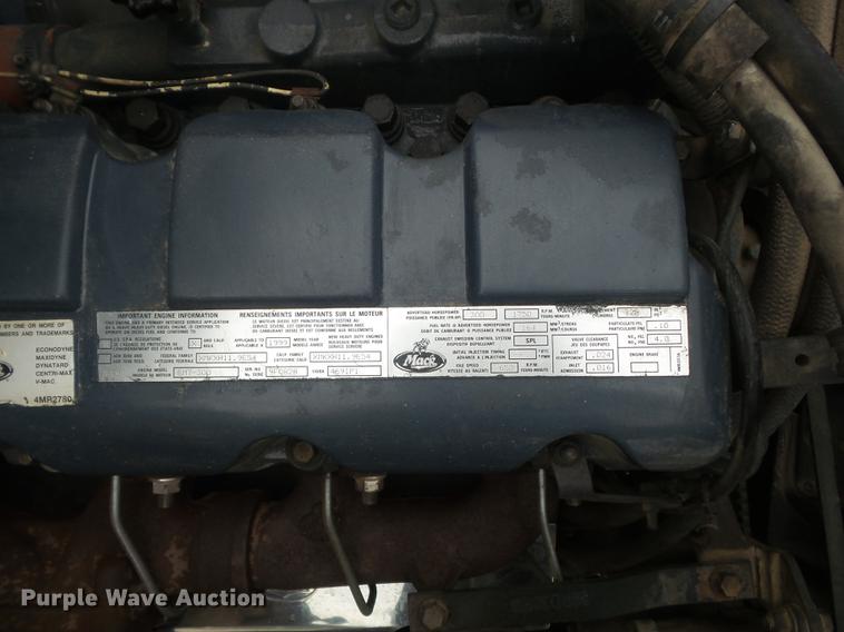 image for item DC7269 1999 Mack DM690S hooklift truck