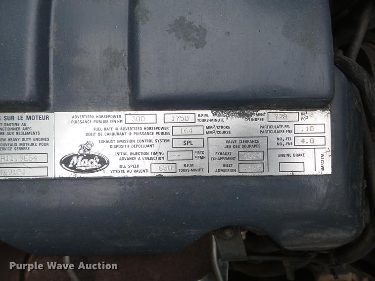 image for item DC7269 1999 Mack DM690S hooklift truck