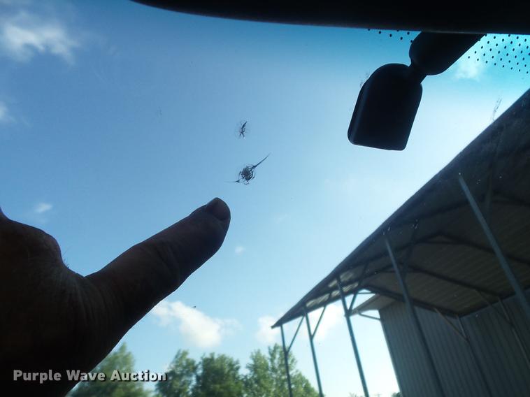 image for item DC7275 2006 Chevrolet Silverado 2500HD utility bed pickup truck