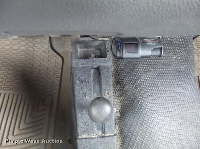 image for item DC7276 2008 Chevrolet Silverado 2500HD utility bed pickup truck