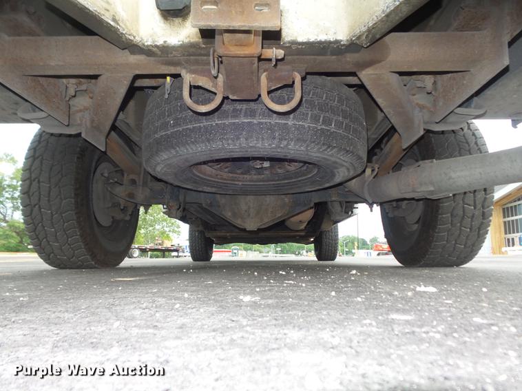 image for item DC7276 2008 Chevrolet Silverado 2500HD utility bed pickup truck