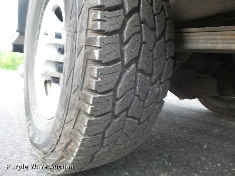 image for item DC7276 2008 Chevrolet Silverado 2500HD utility bed pickup truck