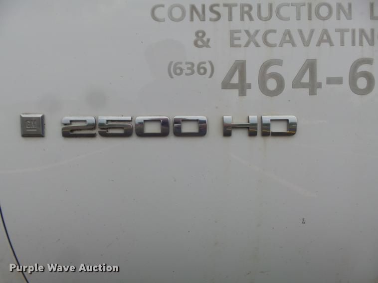 image for item DC7276 2008 Chevrolet Silverado 2500HD utility bed pickup truck