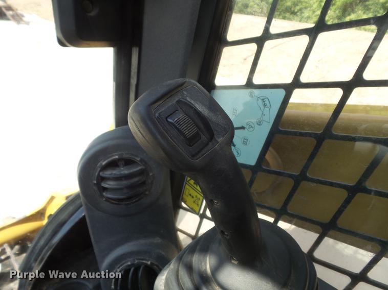 image for item DC7277 2015 Caterpillar 259D skid steer
