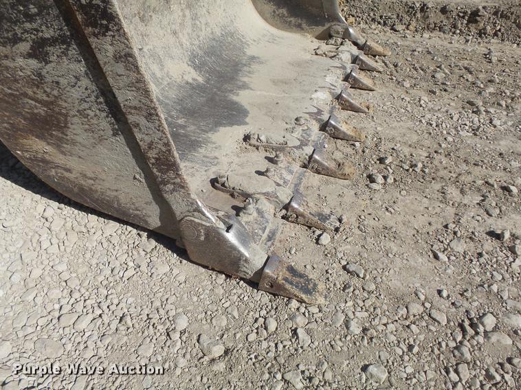 image for item DC7278 2004 Caterpillar 963C track loader