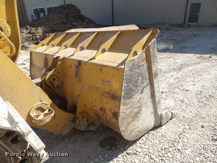 image for item DC7278 2004 Caterpillar 963C track loader