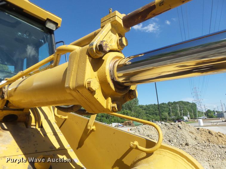 image for item DC7278 2004 Caterpillar 963C track loader