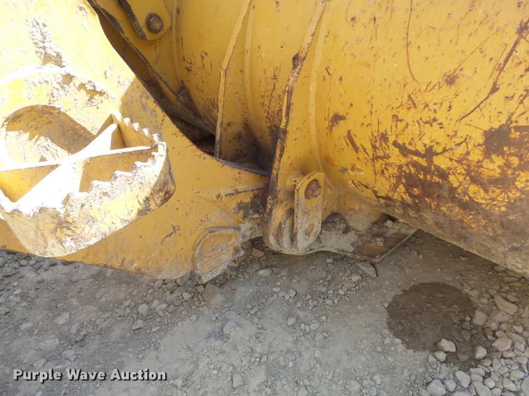 image for item DC7278 2004 Caterpillar 963C track loader