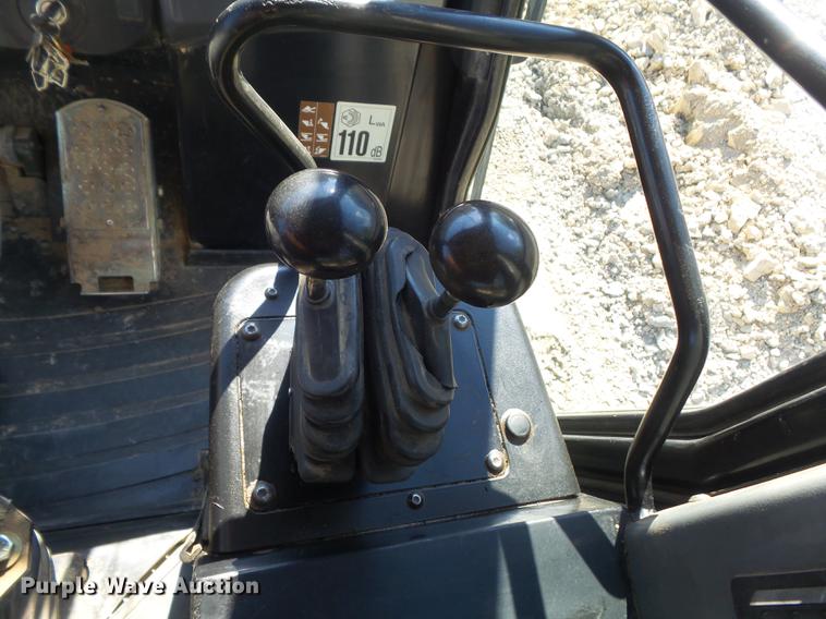 image for item DC7278 2004 Caterpillar 963C track loader