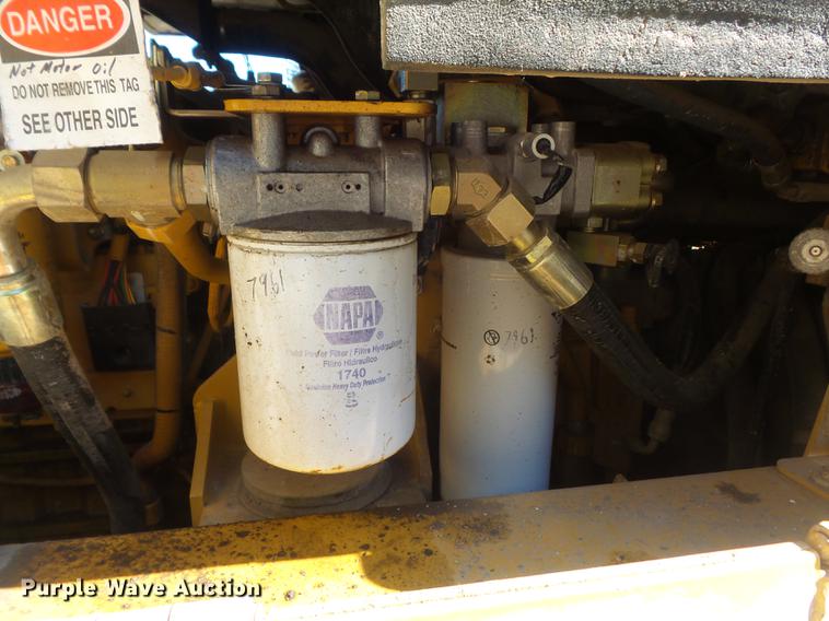 image for item DC7278 2004 Caterpillar 963C track loader