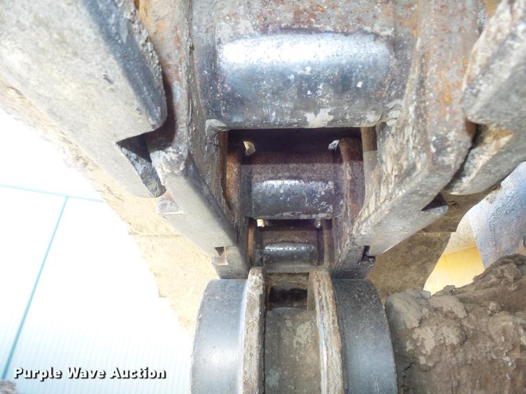 image for item DC7278 2004 Caterpillar 963C track loader