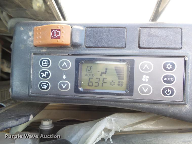 image for item DC7279 2015 Link Belt 210 X3 excavator