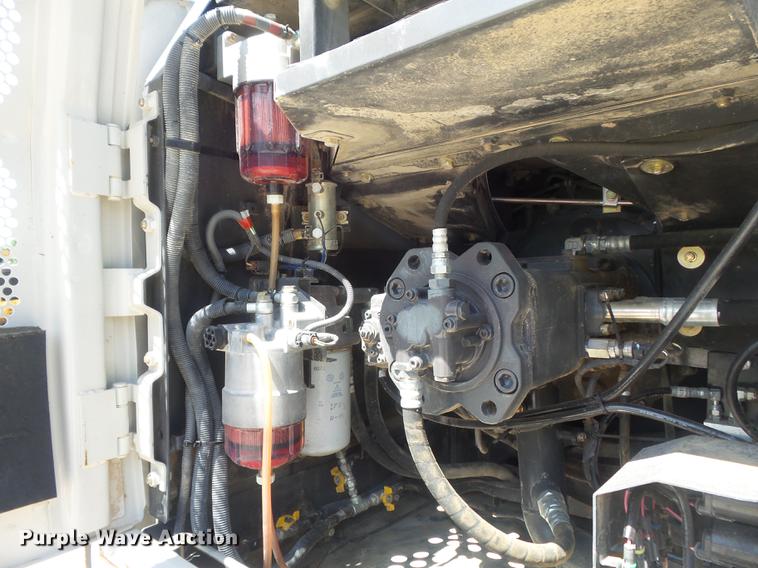 image for item DC7279 2015 Link Belt 210 X3 excavator