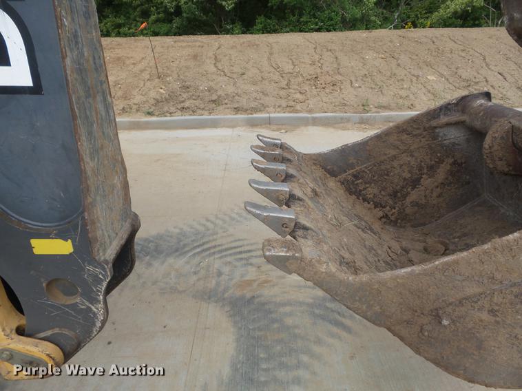 image for item DC7280 2008 John Deere 410J backhoe