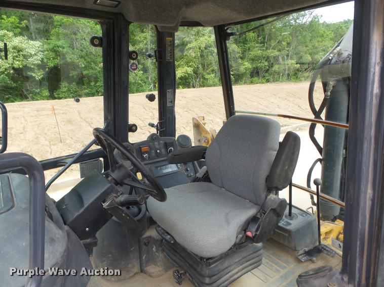 image for item DC7280 2008 John Deere 410J backhoe