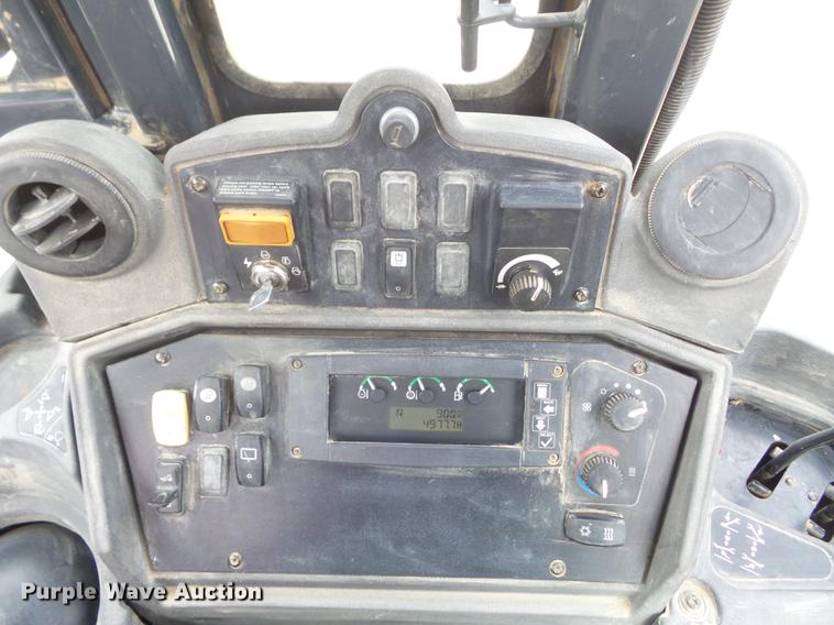 image for item DC7280 2008 John Deere 410J backhoe