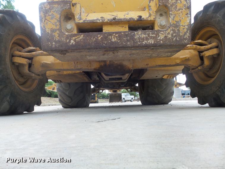 image for item DC7280 2008 John Deere 410J backhoe