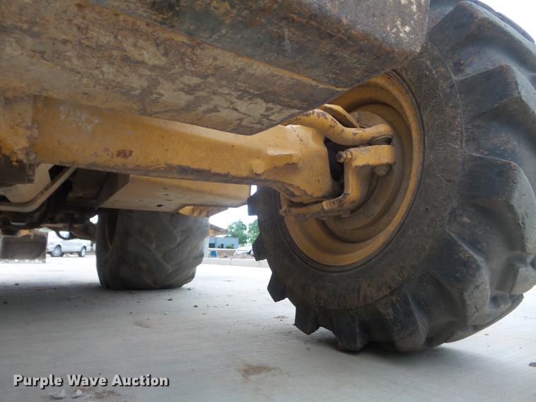 image for item DC7280 2008 John Deere 410J backhoe