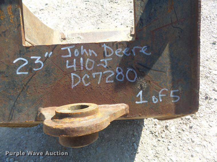 image for item DC7280 2008 John Deere 410J backhoe