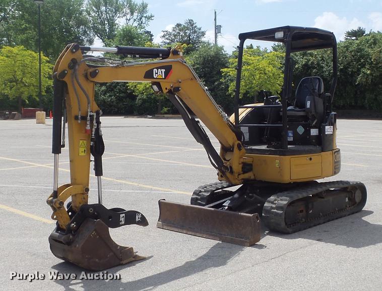 image for item DC7283 2016 Caterpillar 303E CR mini excavator
