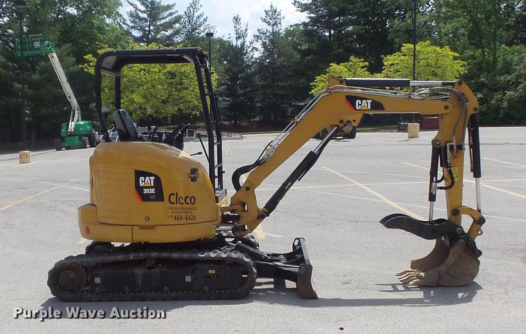 image for item DC7283 2016 Caterpillar 303E CR mini excavator