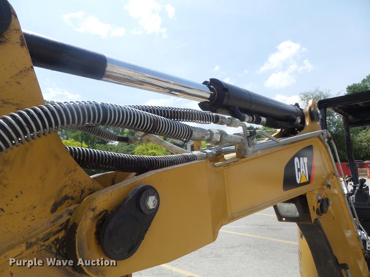image for item DC7283 2016 Caterpillar 303E CR mini excavator