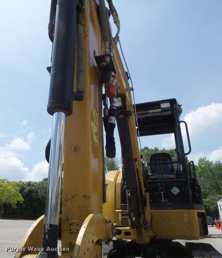 image for item DC7283 2016 Caterpillar 303E CR mini excavator