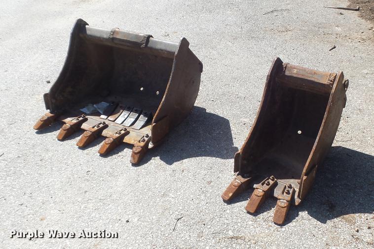 image for item DC7283 2016 Caterpillar 303E CR mini excavator