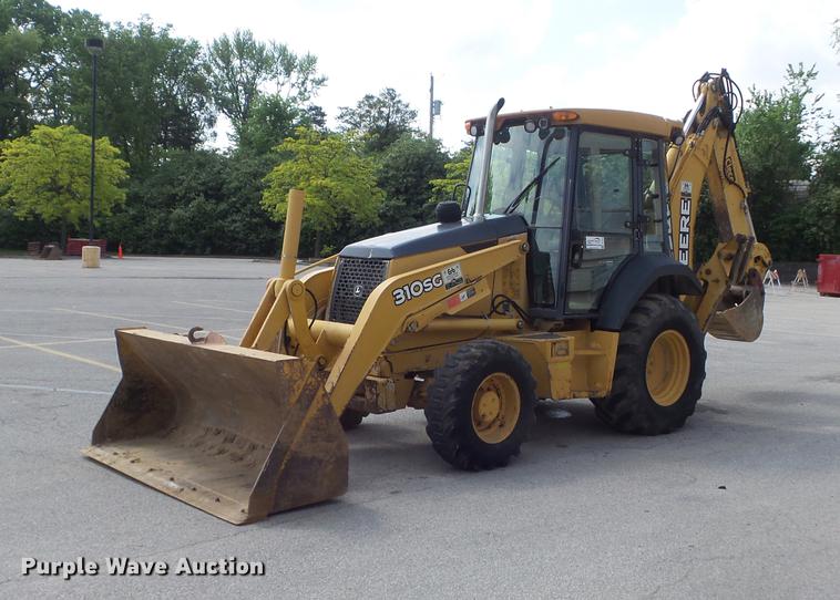 image for item DC7284 2006 John Deere 310SG backhoe