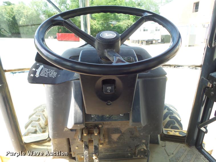 image for item DC7284 2006 John Deere 310SG backhoe