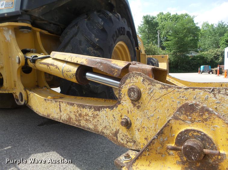 image for item DC7284 2006 John Deere 310SG backhoe